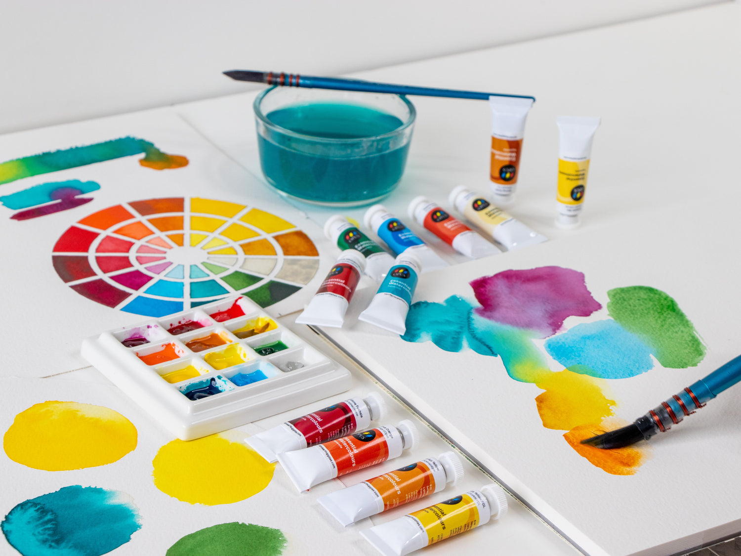 Opus Essential Watercolours