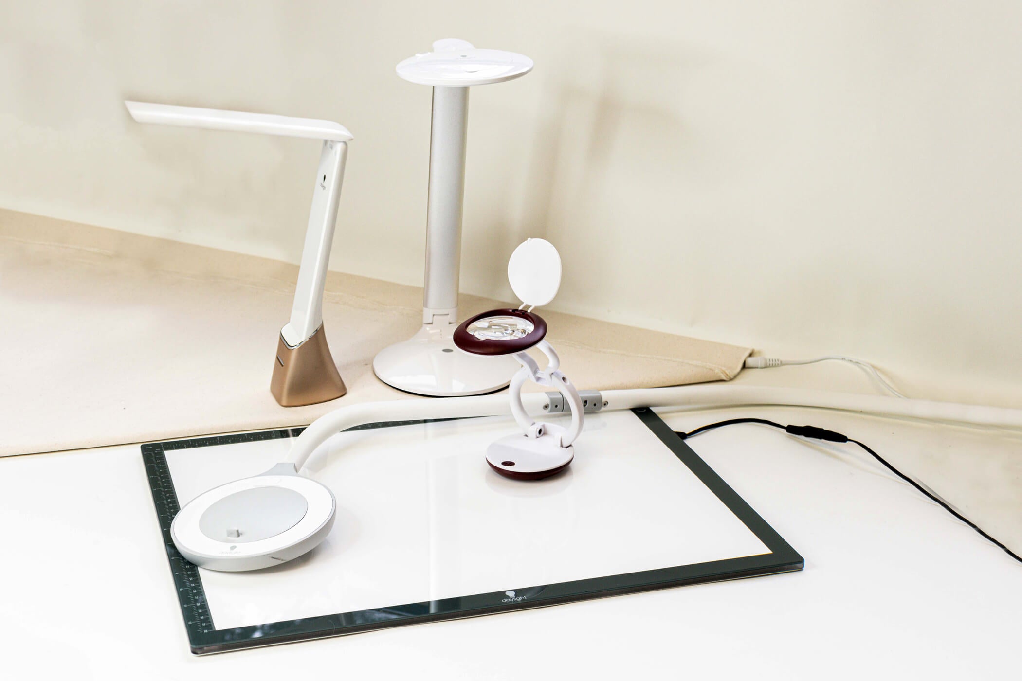 Space-Saving LED Magnifier Desk Lamp