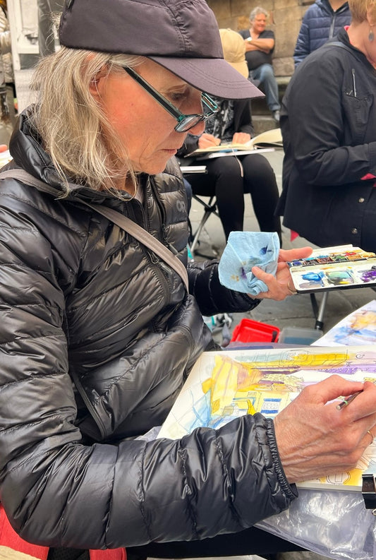 Urban Sketching: Discover and Connect with Peri-Laine Nilan