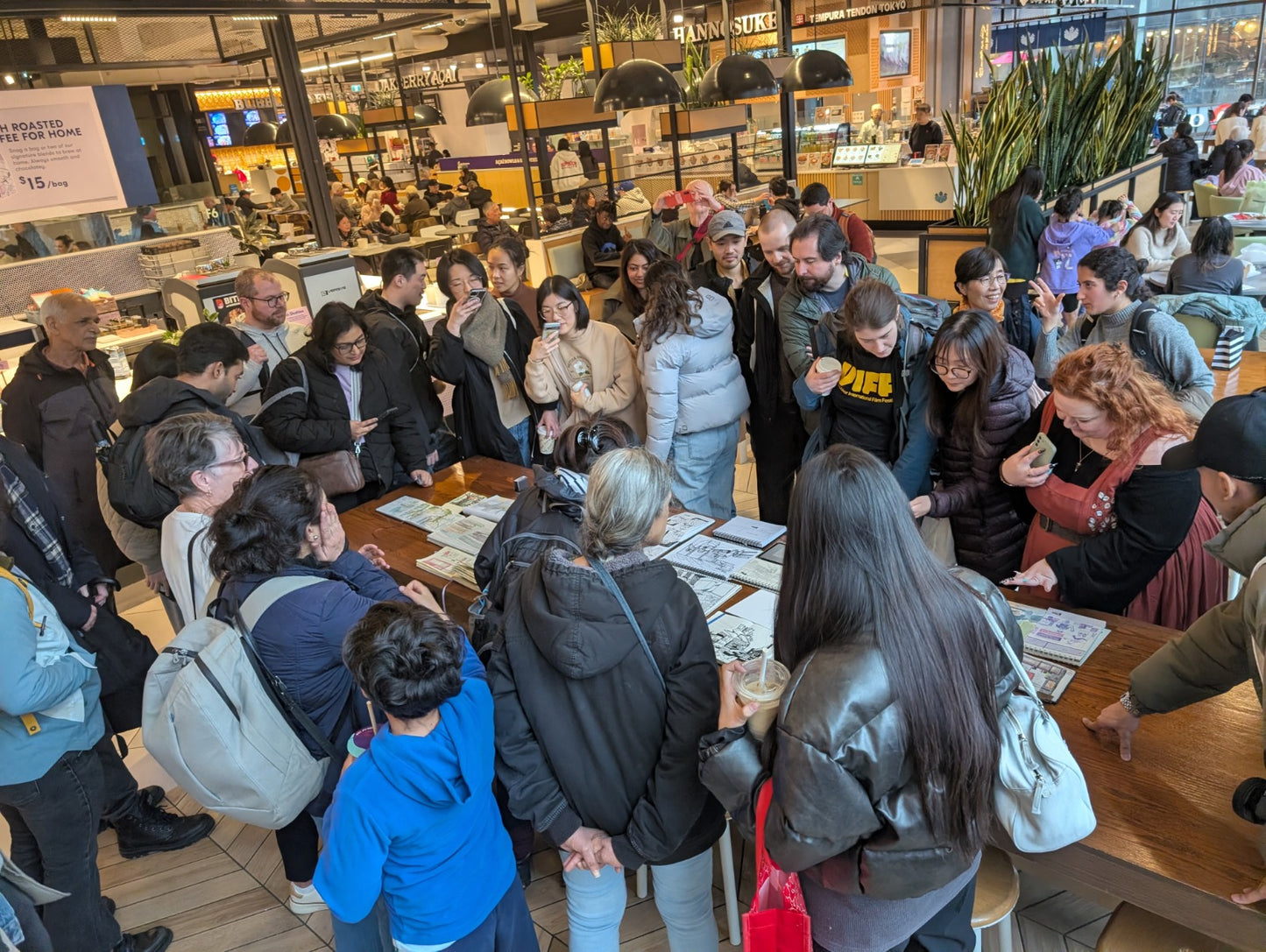 Découvrez, Apprenez et Connectez-vous avec Devina Kirloskar, Urban Sketcher de Vancouver