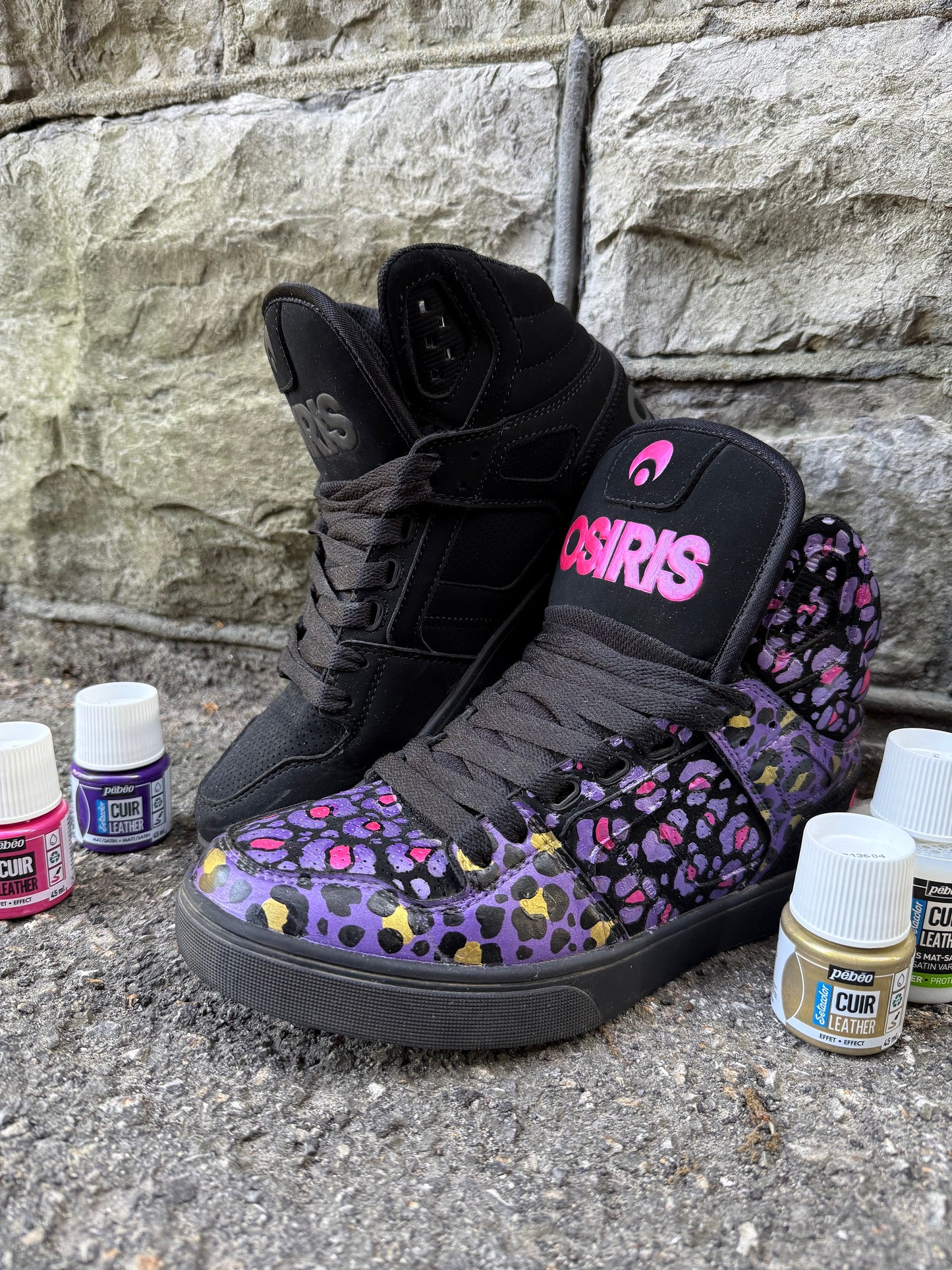 Pébéo Setacolor Leather Paint: Painting Shoes with Max Black