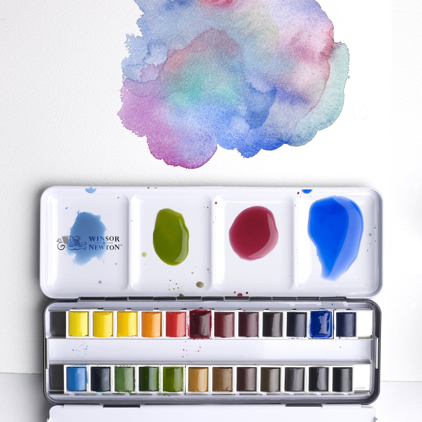 Winsor & Newton Professional Watercolour Set of 24 Complete Travel Tin