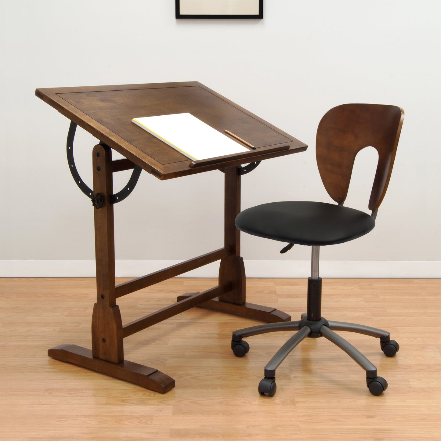 Table à dessin vintage en bois Studio Designs – Marron 91 x 61 cm (commande spéciale)