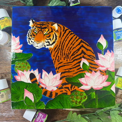 Pébéo’s Vitrail Enamel Paint: Imaginative Painting with Max Black