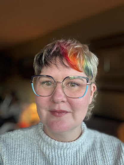 An Immersive Holbein Coloured Pencils Experience with Lara Hjorthoy