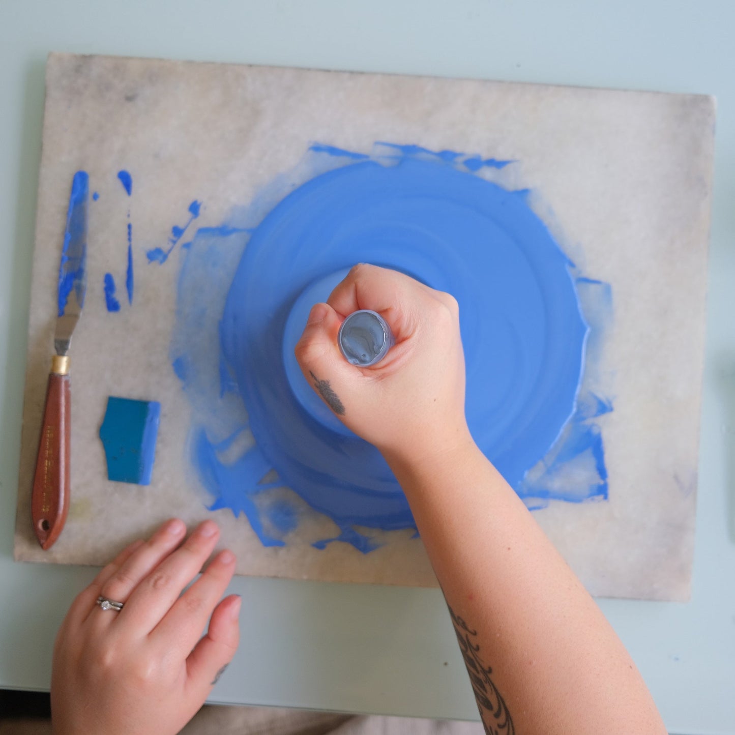 Natural Earth Paints: Eco-Friendly Oil Painting with Leah Fanning
