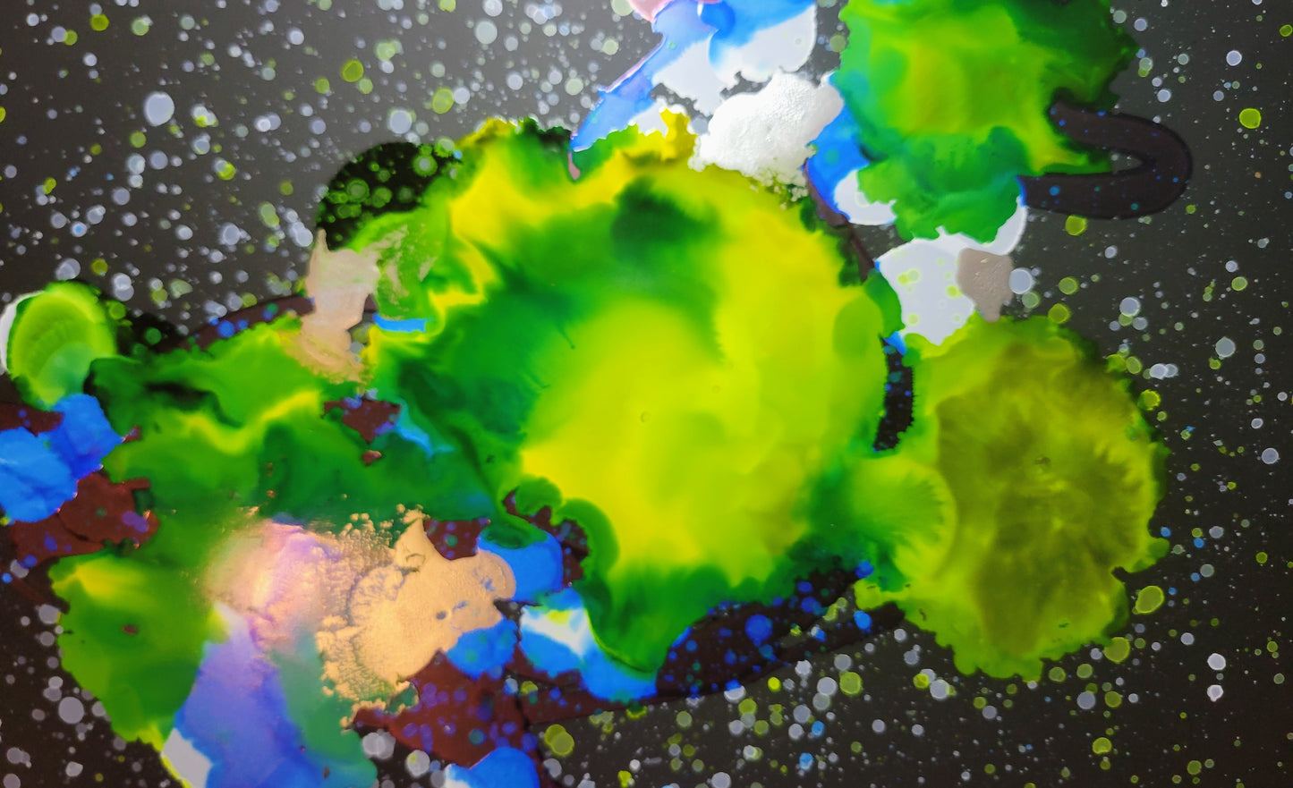 Discover the Versatility of Pinata Alcohol inks with Alex Preston!