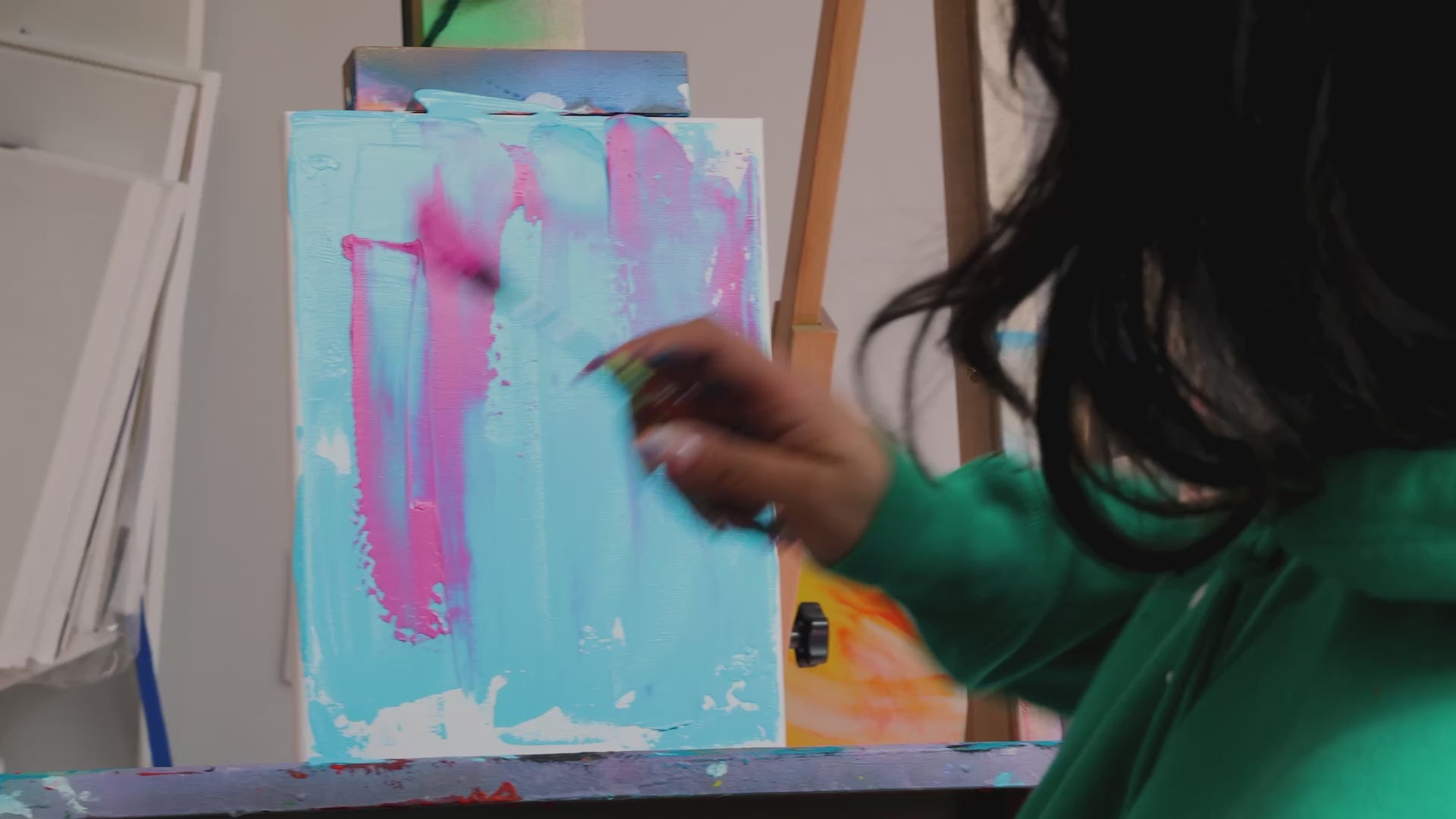 Load video: Video about the product