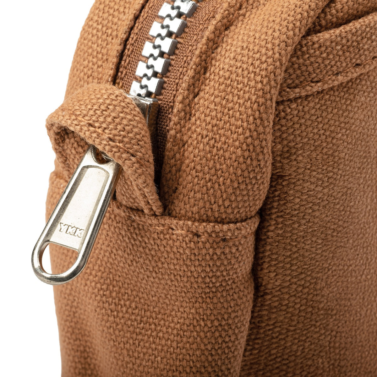 Soolla® Studio Pouch in Cinnamon – zipper detail