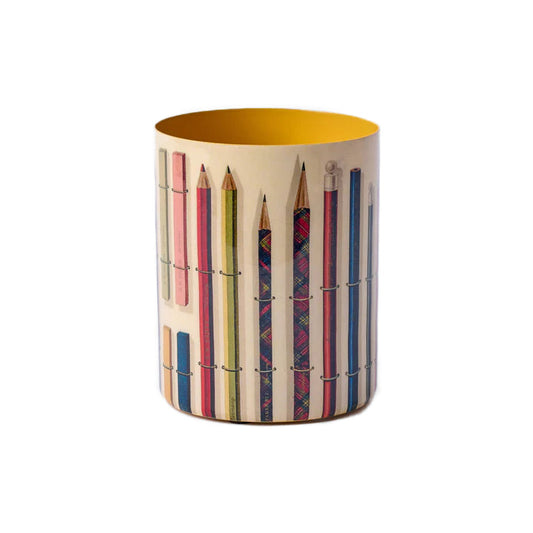 Roomytown Enamel Everything Pot - Vintage Pencils & Chalks